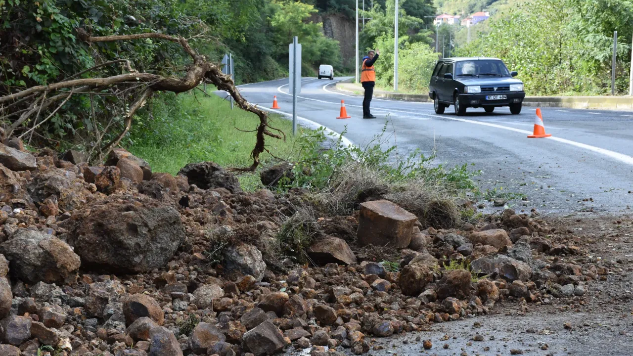 Trabzon’da Doğa Öfkesi! Sera Gölü’nde Dehşet Anları!