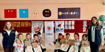 bilim-samsun-koy-okullarinda-ogrencilerle-bulustu