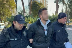 lise-ogrencisinin-boynuna-bicak-dayayan-universite-ogrencisi-tutuklandi